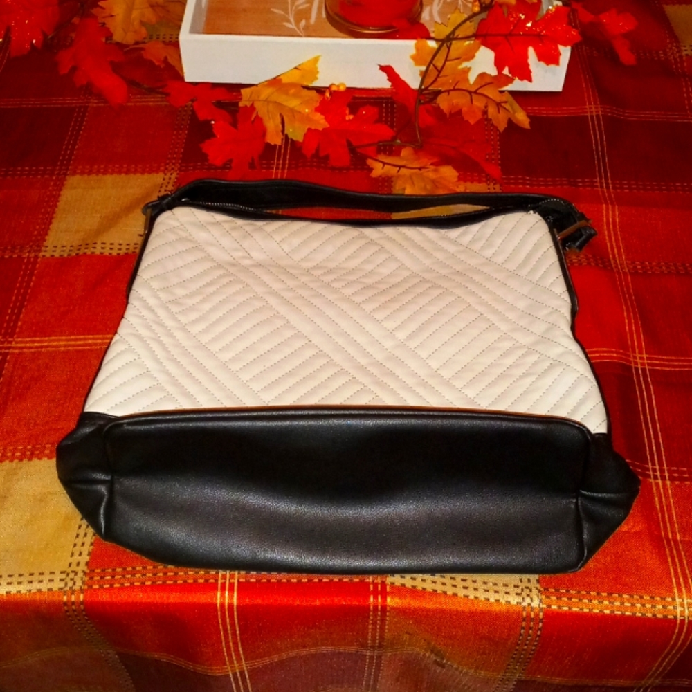 Authentic  Jessica Simpson Purse 👛😍 - Picture 3 of 14